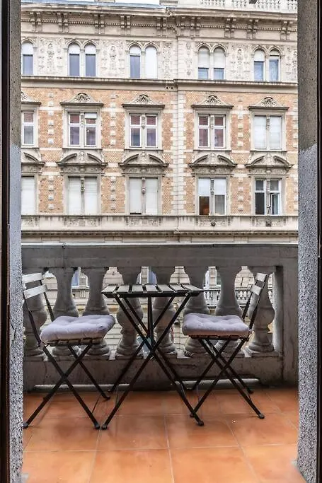 Venus Apartments - King Street VI Βουδαπέστη 0*,
